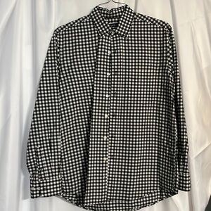 Club room, men’s, medium, black and white dress shirt